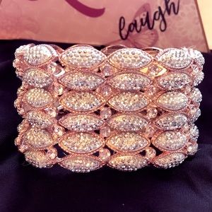 🌺🌼Bracelet Beautiful And Elegant 🌼🌺